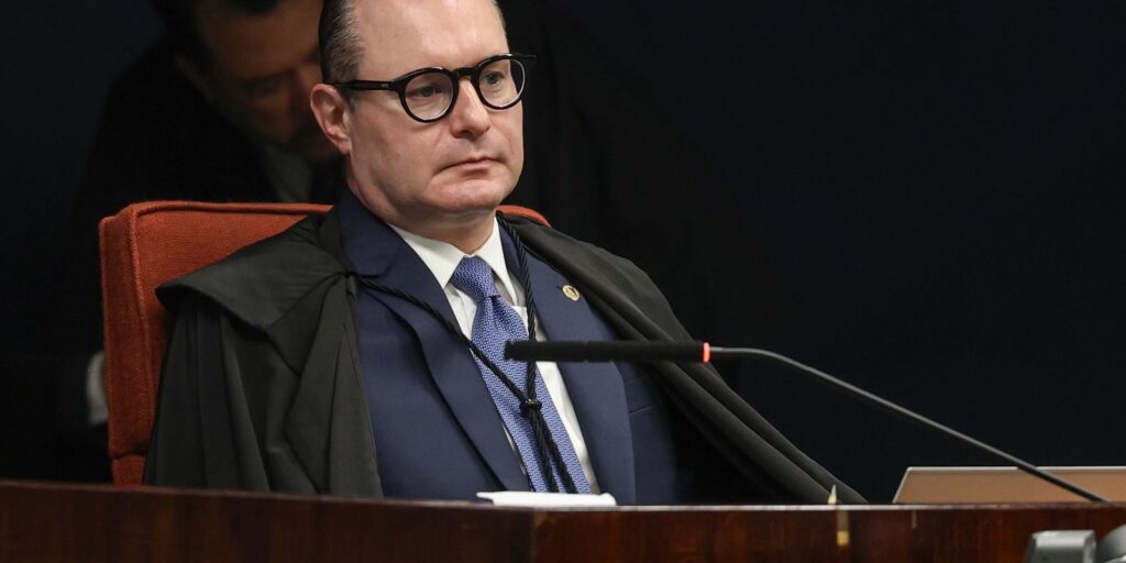 Dallagnol expõe sigilo fiscal de Zanin, que pede responsabilização